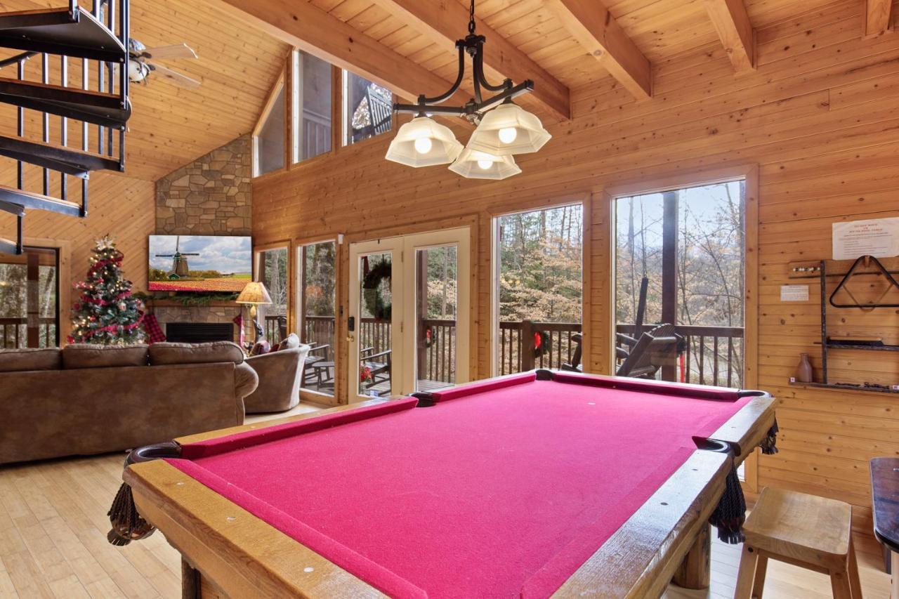 Dreams & Streams Villa Gatlinburg Exterior photo